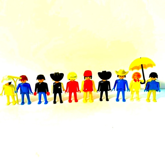 Vintage Playmobil Geobra - 40 Figures w/ Accessories - Picture 4 of 12